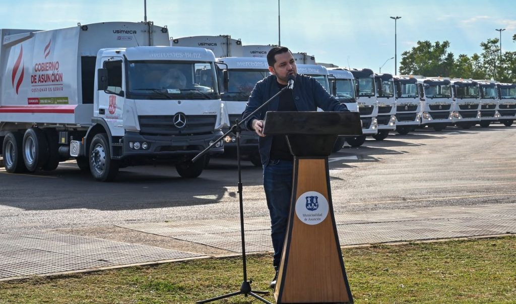 Comuna capitalina fortalece servicio de recolección de residuos con incorporación de 11 camiones nuevos Comuna capitalina fortalece servicio de recolección de residuos con incorporación de 11 camiones nuevos