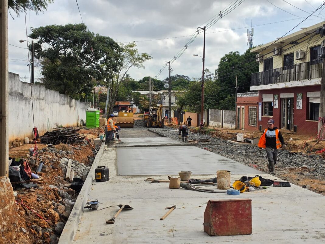 Avanzan obras de desagüe pluvial en la cuenca del arroyo Itay Avanzan obras de desagüe pluvial en la cuenca del arroyo Itay