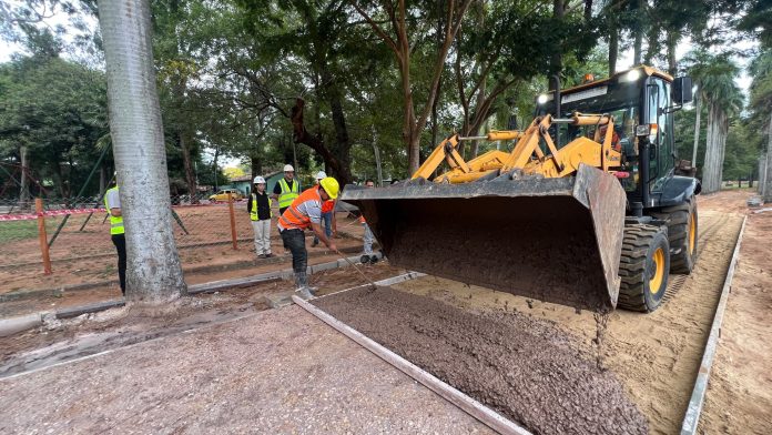 Inician la recuperación del Parque Caballero con obras para revitalizar uno de los espacios históricos de Asunción Inician la recuperación del Parque Caballero con obras para revitalizar uno de los espacios históricos de Asunción