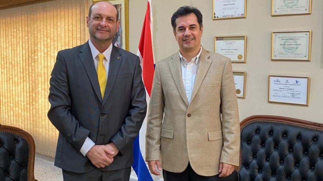 Paraguay busca fortalecer la producción de queso artesanal y apoyar a pequeños productores Paraguay busca fortalecer la producción de queso artesanal y apoyar a pequeños productores