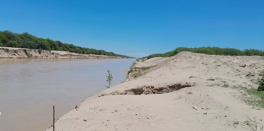 Obras en el Pilcomayo avanzan con foco en agua, caminos y protección de comunidades Obras en el Pilcomayo avanzan con foco en agua, caminos y protección de comunidades