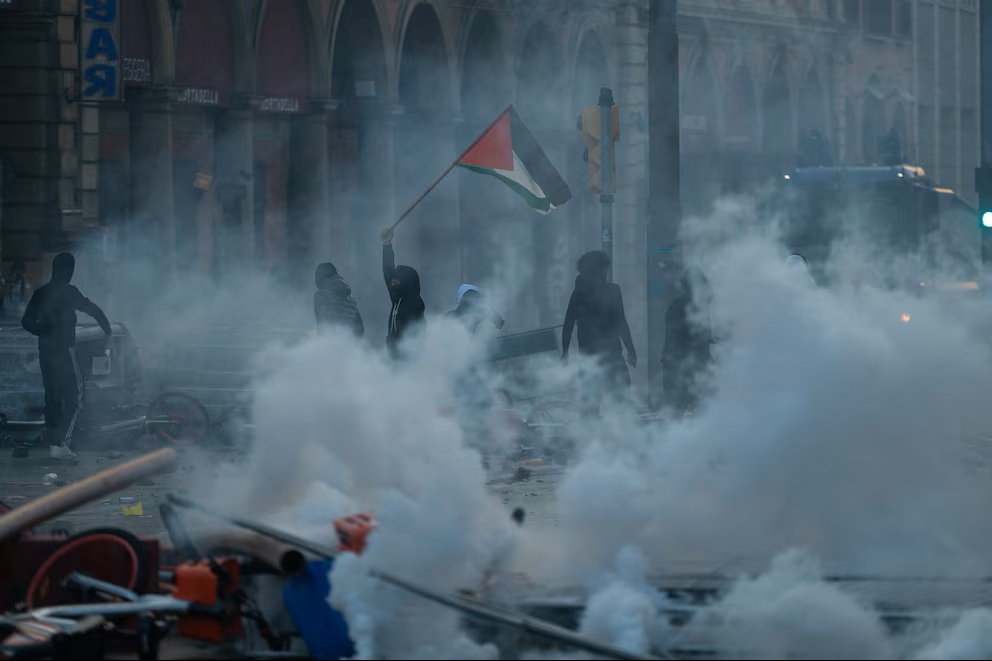 Italia se sumó a la ola de protestas en Europa Italia se sumó a la ola de protestas en Europa